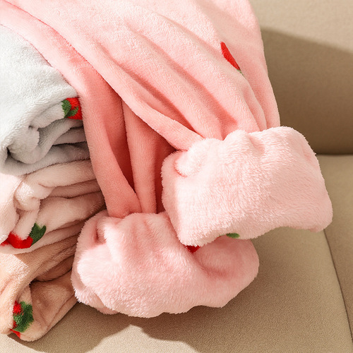 Coral velvet strawberry warm suit pajamas, women wear, autumn and winter warm home clothes, women can be girl style