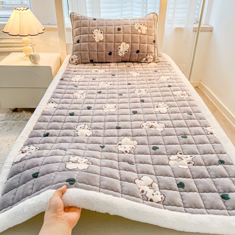 따뜻한 벨벳 엣지 매트리스 브라운 베어