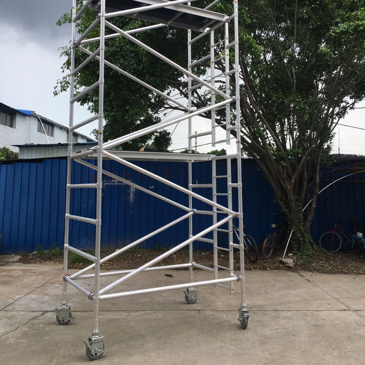 厂家室内外装修活动架建筑工地梯形架镀锌梯形门式直爬梯脚手架