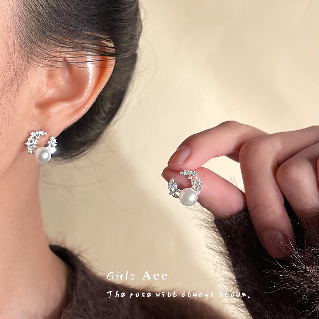 模特_0012_耳语场景新水印 拷贝 12.jpg