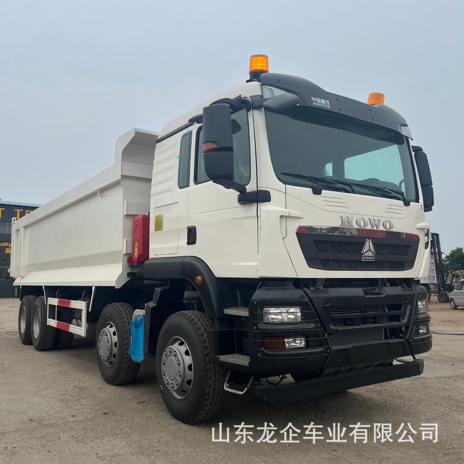 Sinotruk Howo Tx Engineering Dump Truck, 371 Horsepower U-Shaped Box-Type Dump Truck for Export, Construction Site Transport Dump Truck