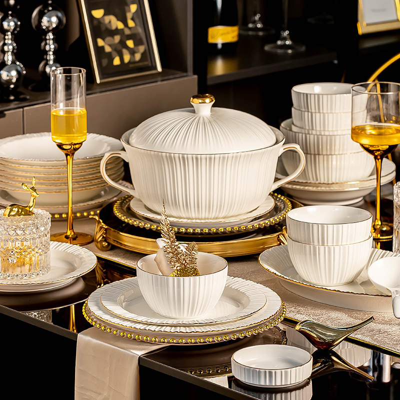 Jingdezhen Hand-Painted Gold-Rimmed High-White Porcelain Tableware Set, High-End Dishes and Plates Combination Gift Box, Gift Box Jingdezhen Hand-Painted Gold-Rimmed High-White Porcelain Tableware Set, High-End Dishes and Plates Combination Gift Box, Gift Box