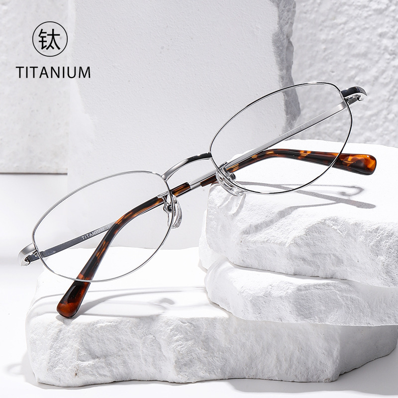 Ultra-Light Pure Titanium Glasses Frame 54 Cat Eye Frame 98695 E-Commerce Hot-Selling Model Pure Lust Cool Feeling Lady Bb7003