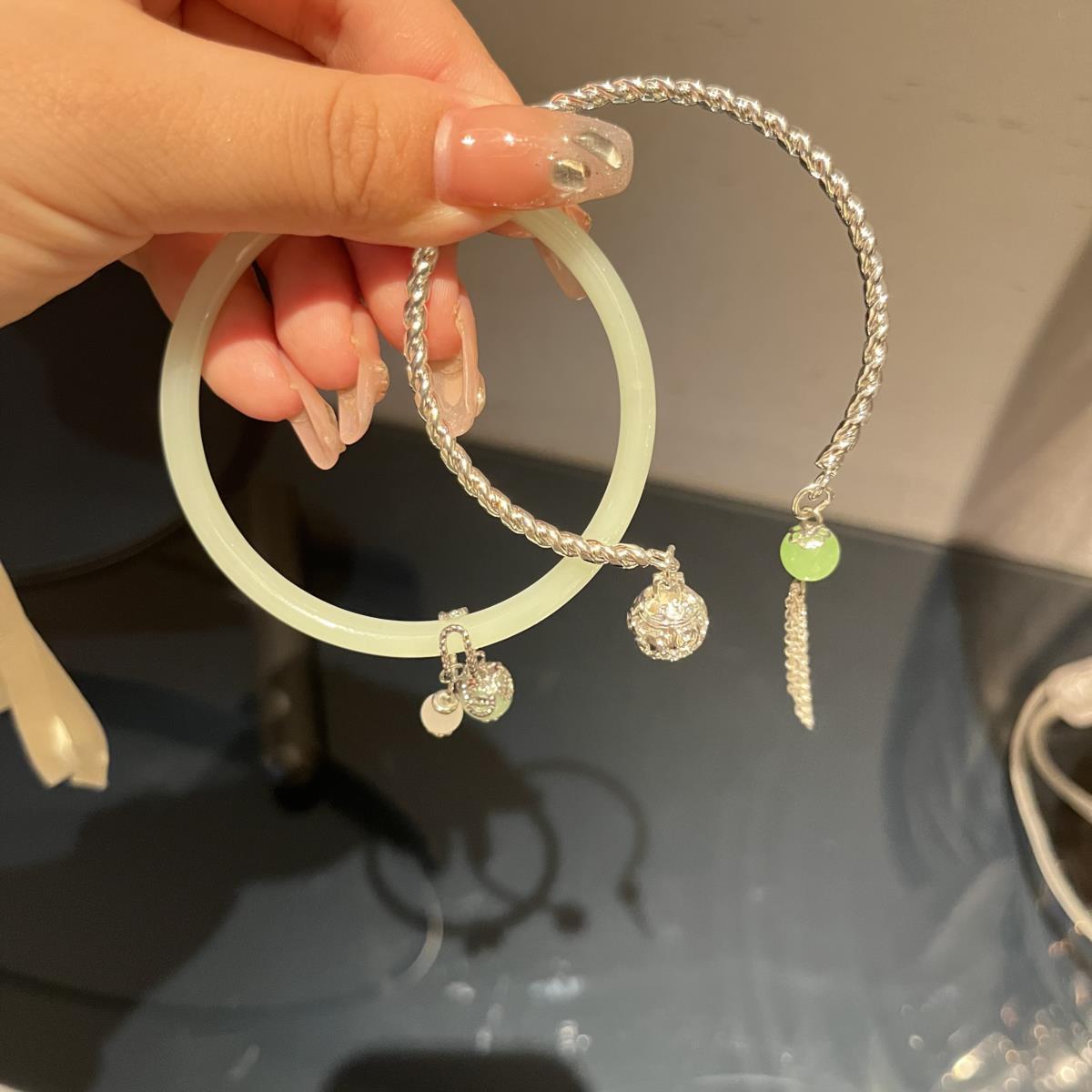 Nuevo estilo chino seguridad borla doble pulsera estilo antiguo pulsera un paso simple campana pulsera novias regalo