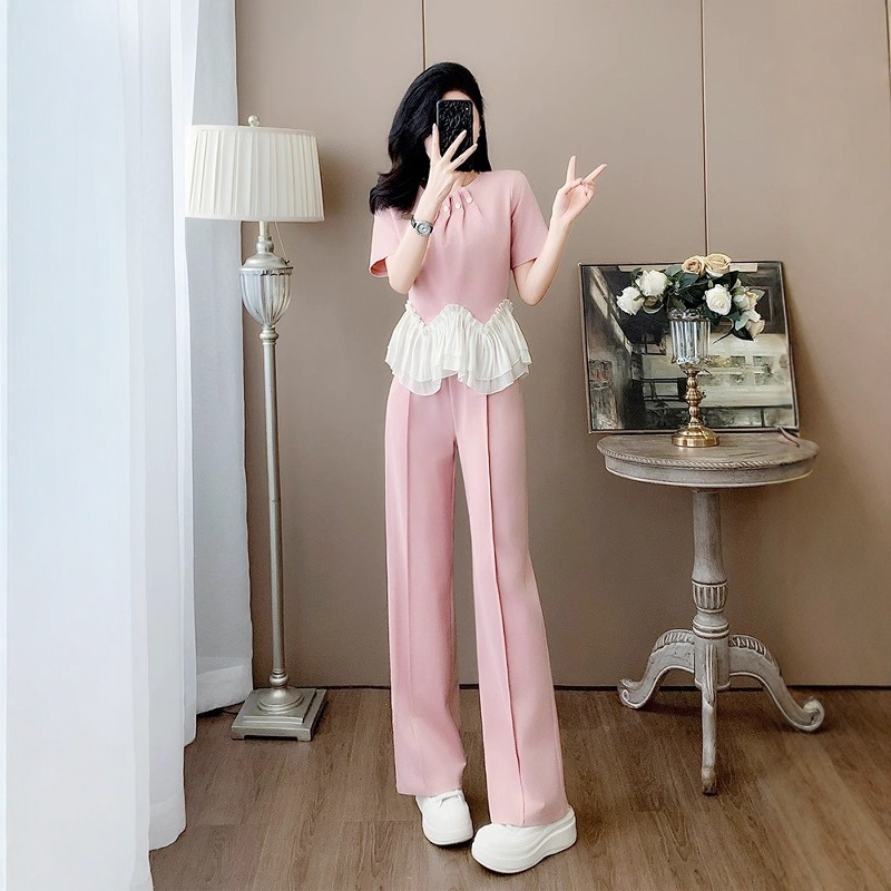 Xiaoxiangfeng ファッションスーツ女性のための 2025 夏ピンク年齢軽減スポーツレジャーステッチ半袖ワイドレッグパンツ 2 点セット|undefined
