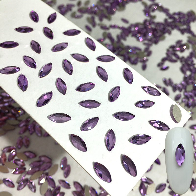 다각적 인 말 눈 4*8mm