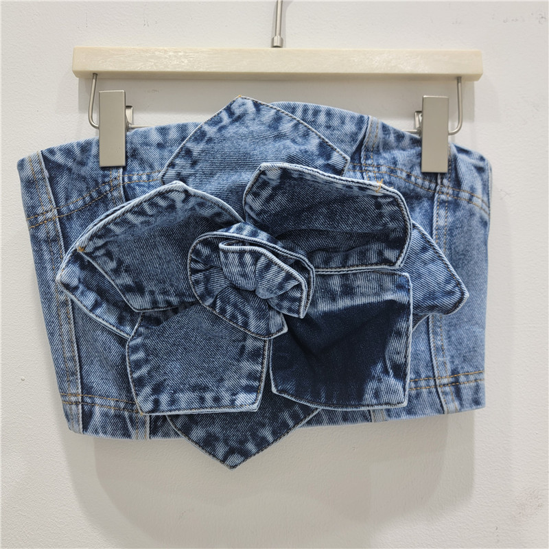 2026 primavera y verano nuevo diseño retro vaqueros estereoscópicos flor blusa de pecho + conjunto de pantalones vaqueros