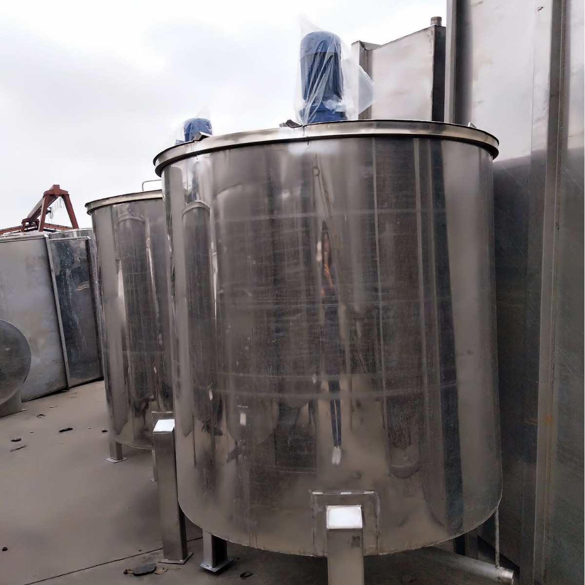 不锈钢厂家批发高温加热平盖单层液体搅拌罐 温控搅拌罐