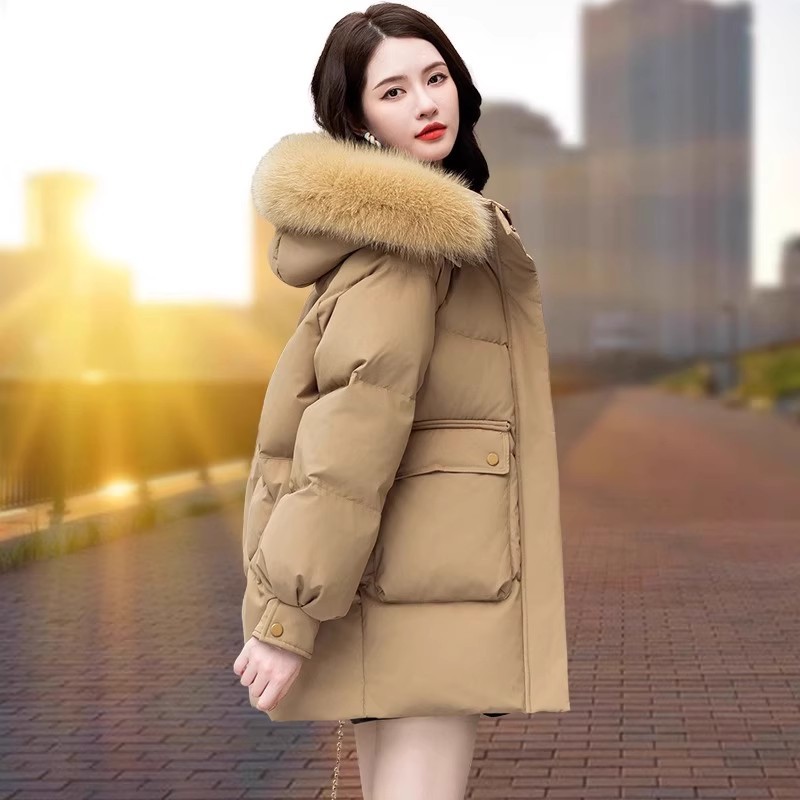 여성을위한 큰 모피 칼라 다운 재킷 겨울 2025 새로운 패션 두꺼운 따뜻한 작은 흰색 오리 다운 짧은 재킷