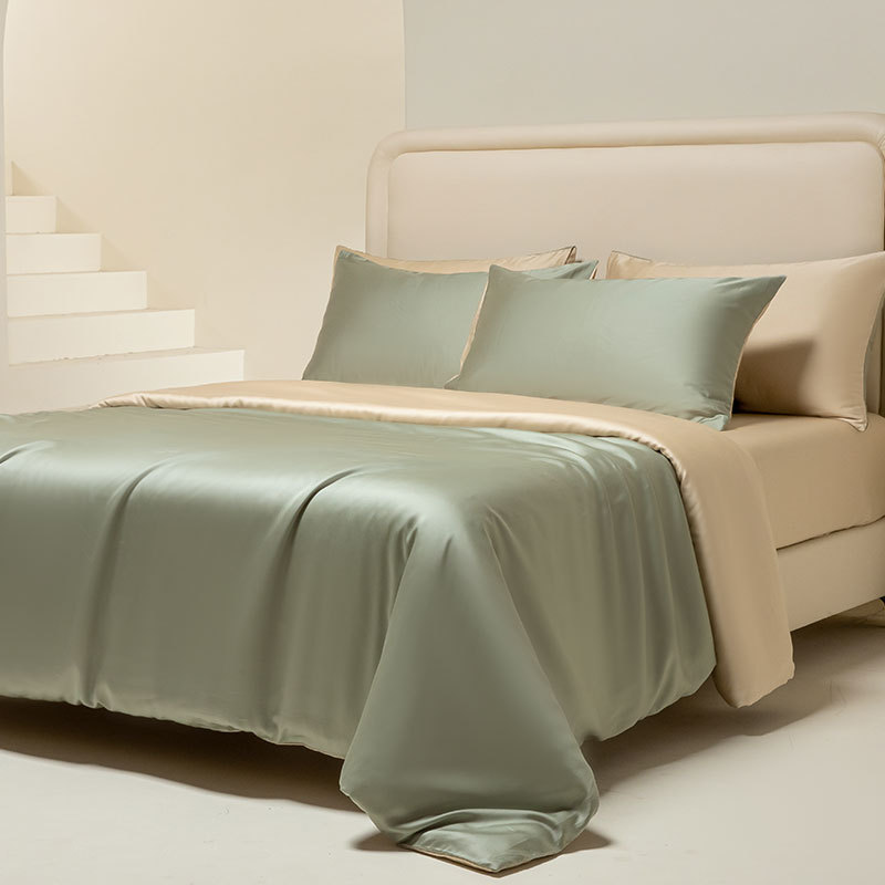 Cat Man Sense Advanced Sense Cama de cuatro piezas de lujo ligero Dormitorio principal sedoso sueño desnudo 2025 nueva funda de edredón de sábana