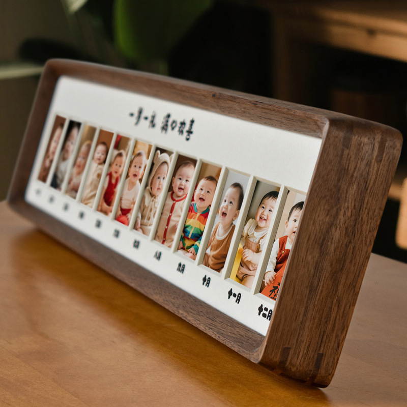 Baby 12-Month-Old Child Growth Ornament Printed Photo Baby's First Birthday Commemorative Photo Album Display Stand Solid Wood Photo Frame Baby 12-Month-Old Child Growth Ornament Printed Photo Baby's First Birthday Commemorative Photo Album Display Stand Solid Wood Photo Frame