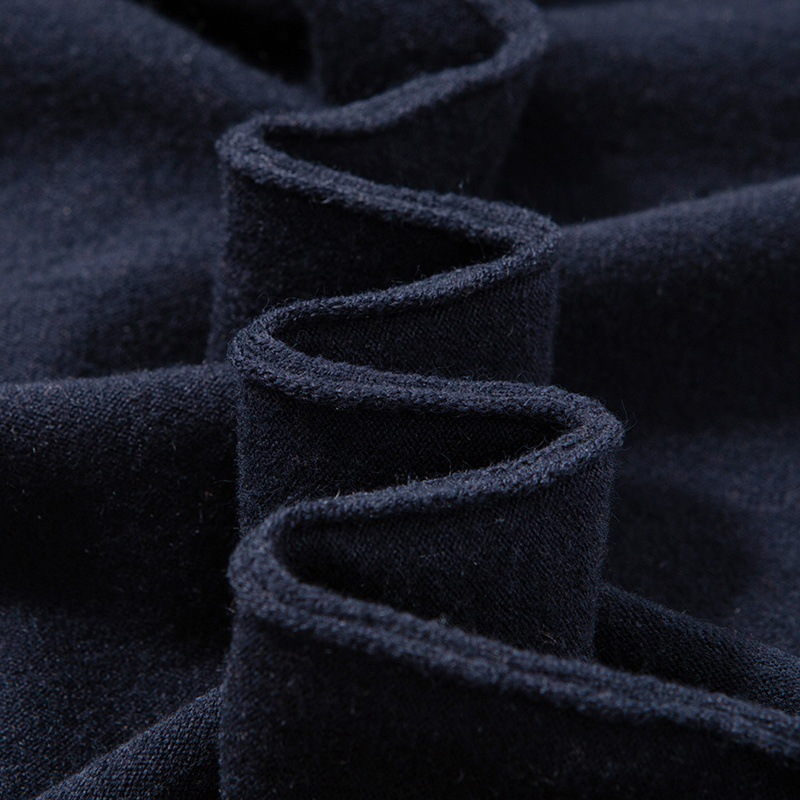 Camiseta de punto de otoño para hombres nuevo empalme falso dos piezas de moda universal suéter de cuello redondo de color sólido relajado