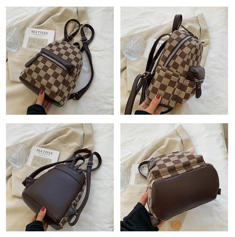 2021 New Fashion Checkerboard Backpack Autumn And Winter Texture Backpack display picture 16