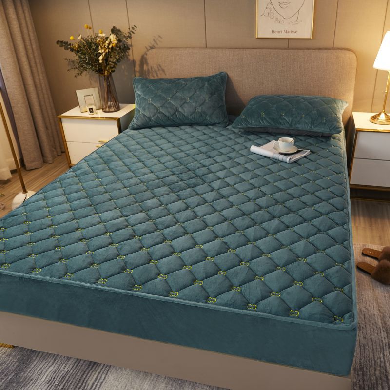 New Autumn and Winter Crystal Velvet Quilted Bed Sheet Plus Velvet and Thickened Solid Color Non-Slip Bedspread Simmons Protective Cover