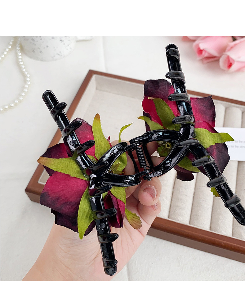 Women's Elegant Flower Arylic Hair Claws display picture 3