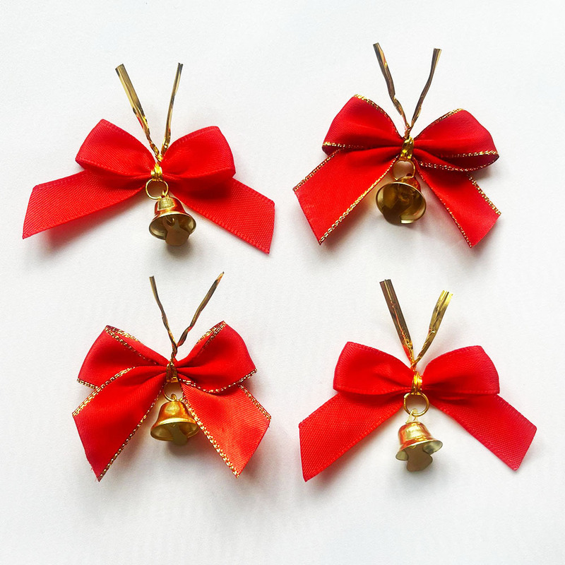 Factory Direct Supply Large Quantity and Excellent Price Christmas Decorations Red Bow with Bell Garland Christmas Tree Hangings