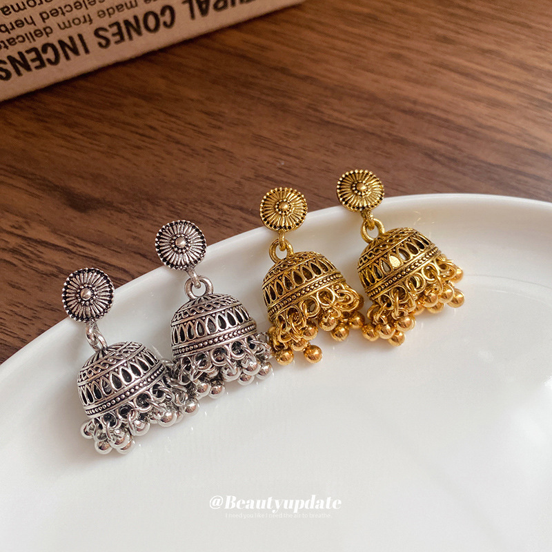 Aguja de plata, campana vintage, pendientes de borlas talladas, pendientes de temperamento de moda, pendientes de mujer, lujo ligero, sentido de alta gama