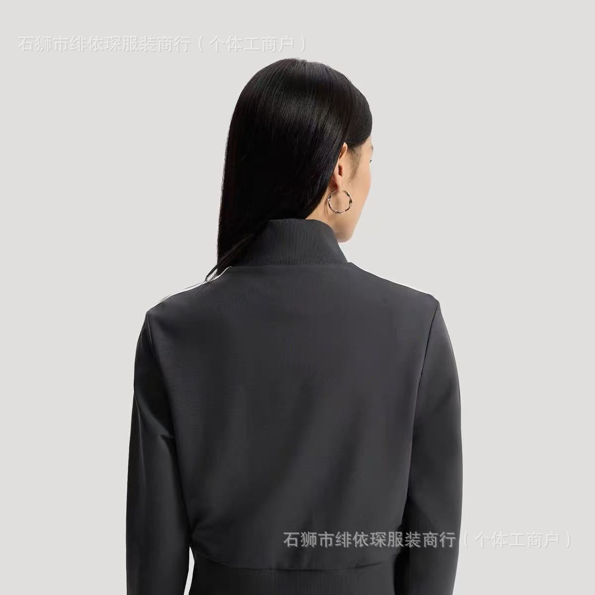 New model of the top-tier three-leaf design, Song Yuqi's same style, elegant knitted ruffle sports long-sleeve jacket for women