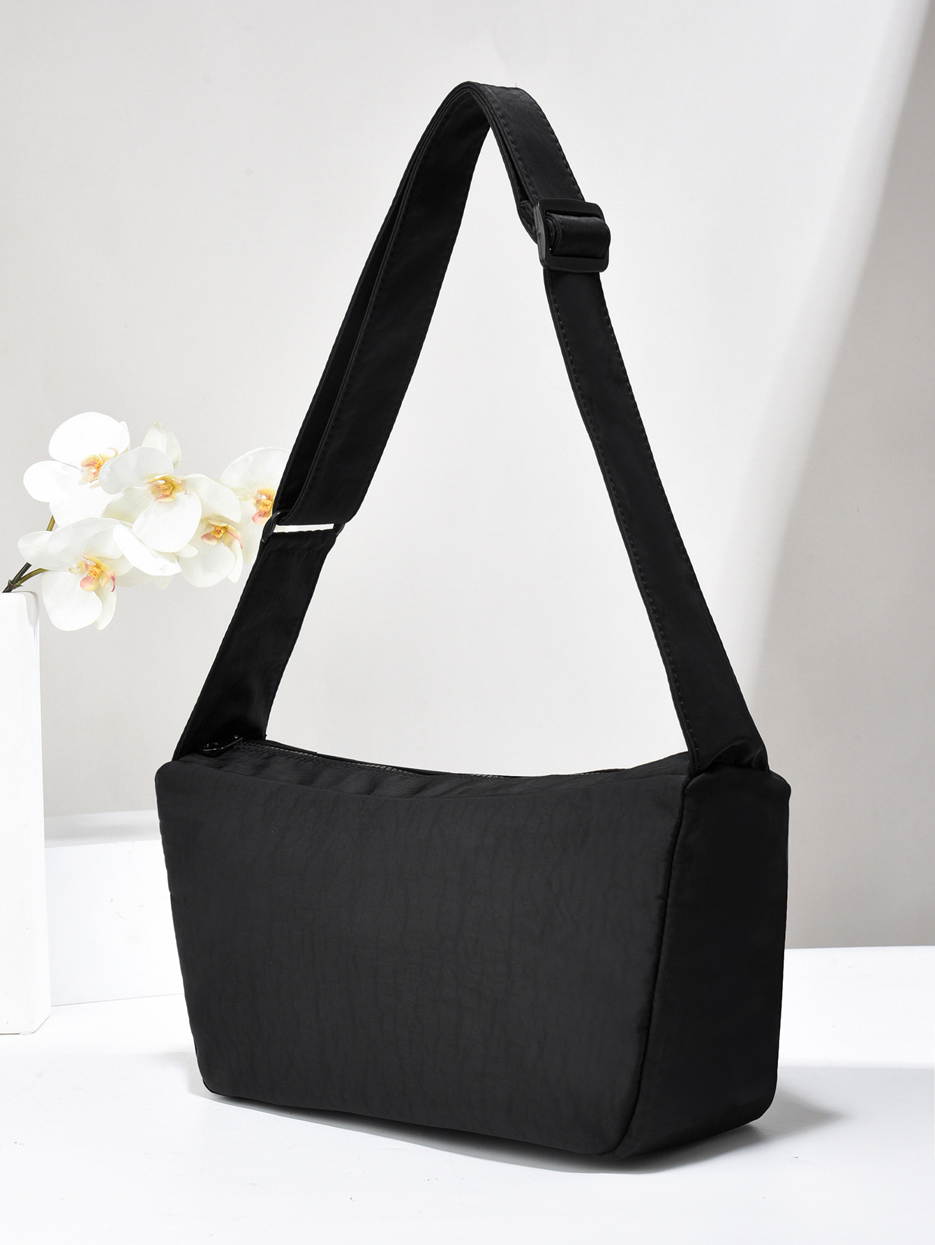 Nueva bolsa de hombro simple atmósfera bolsa de hombro deportiva bolsas de color sólido versátiles unisex