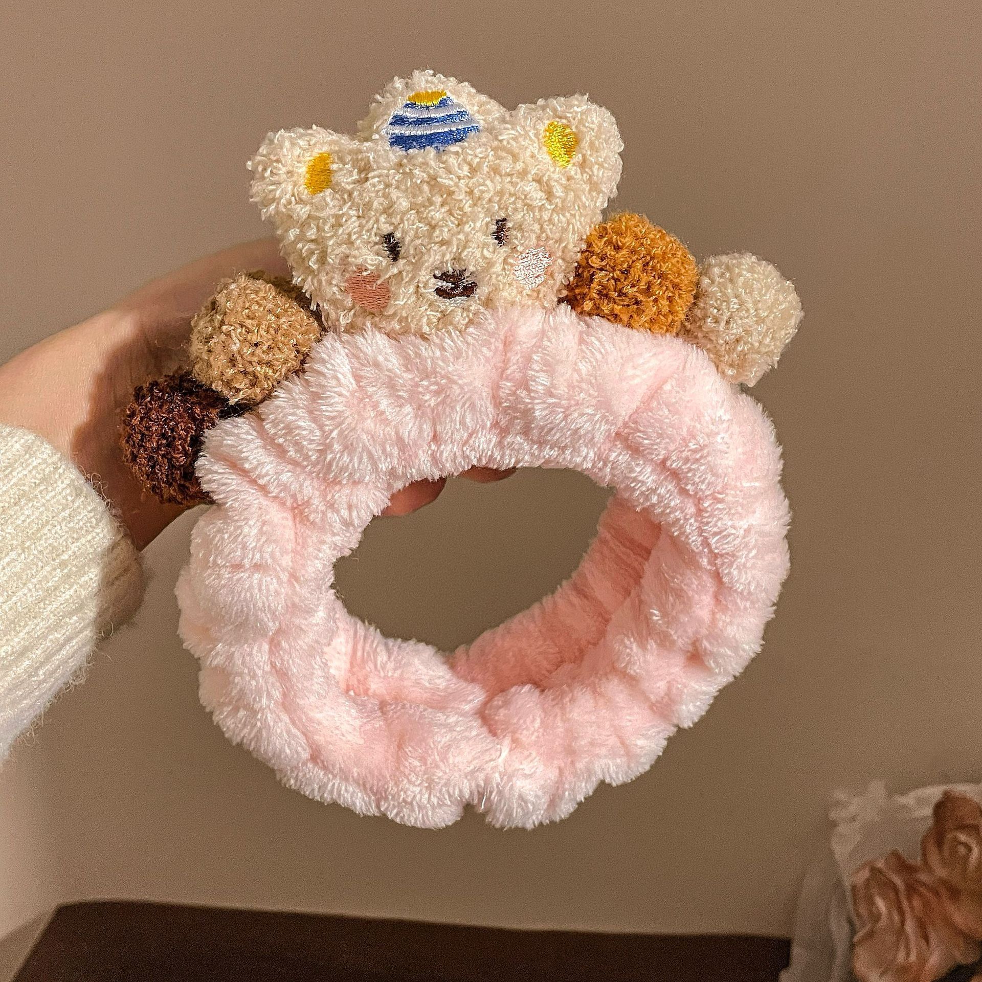 Cute pelúcia lavado facial correa de cabello para mujeres 2025 nuevo tipo de máscara especial para el cabello de maquillaje atar cabello correa de cabello