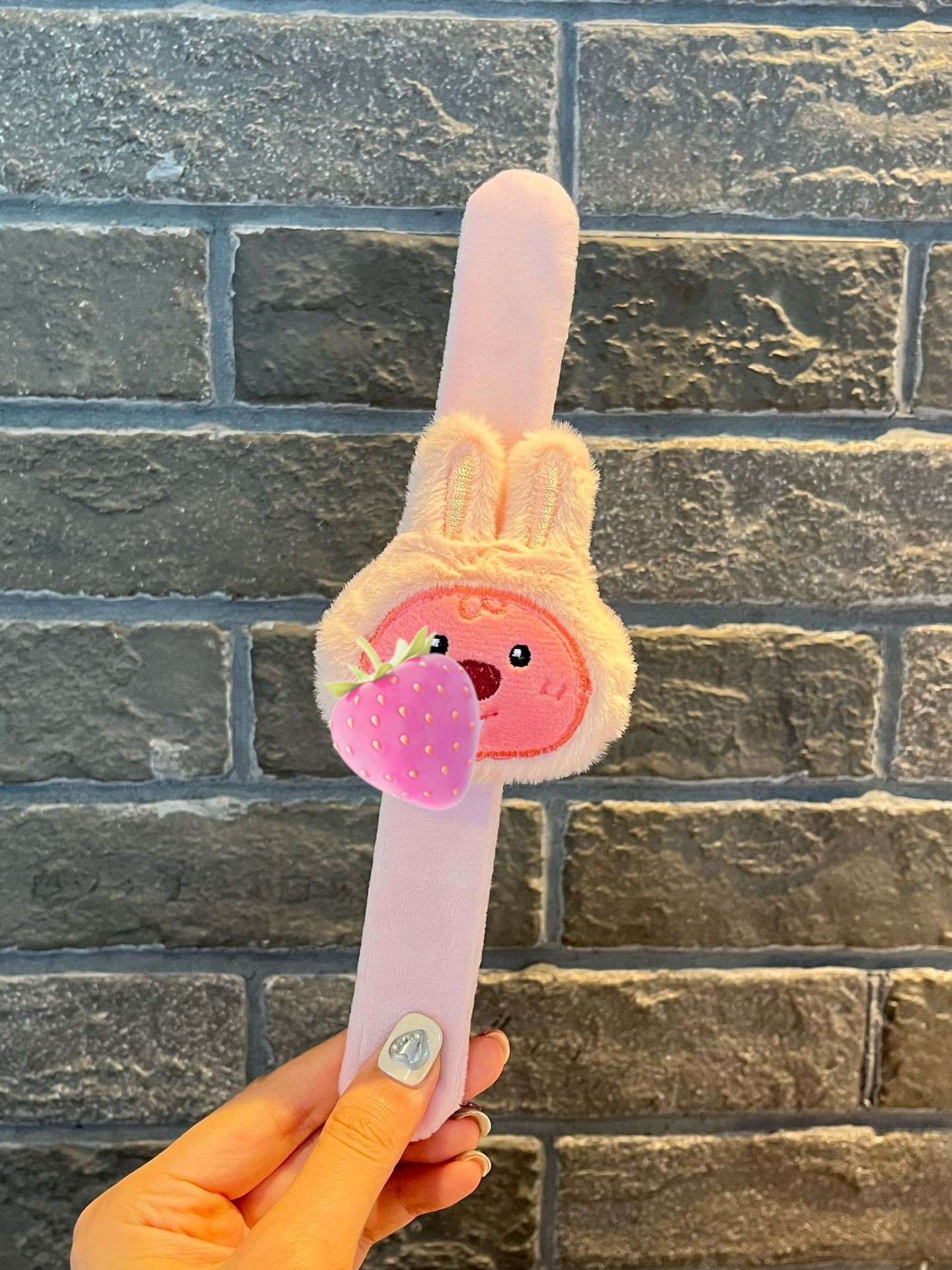 Anillo de felpa de dibujos animados, oso de mantequilla, correa de reloj de boda, pulsera para niños Kapibala, regalo de muñeca creativa