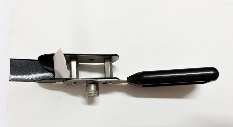 Car color change film tool, advertising film cutting backing paper separator, push-pull double-blade film cutter