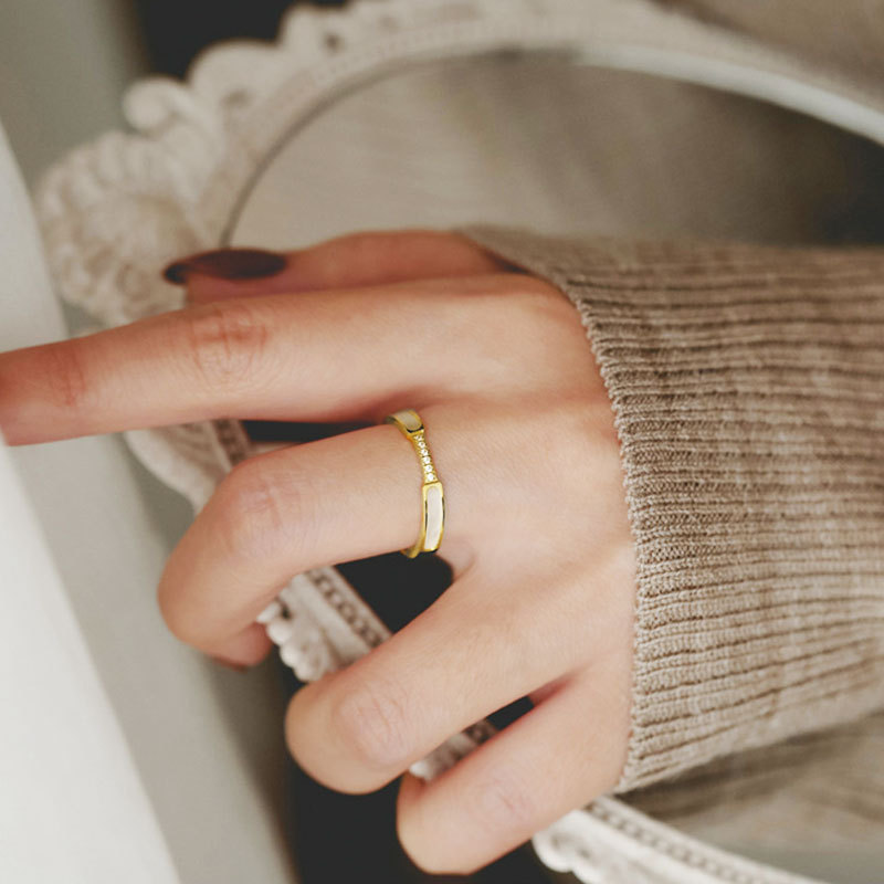 Grenzüberschreitender Verkaufsschlager: Japanische und koreanische, leichte und vielseitige Mikro-Einlegearbeiten aus Muscheln, Roségold und weißem Perlmutt_voghion.com