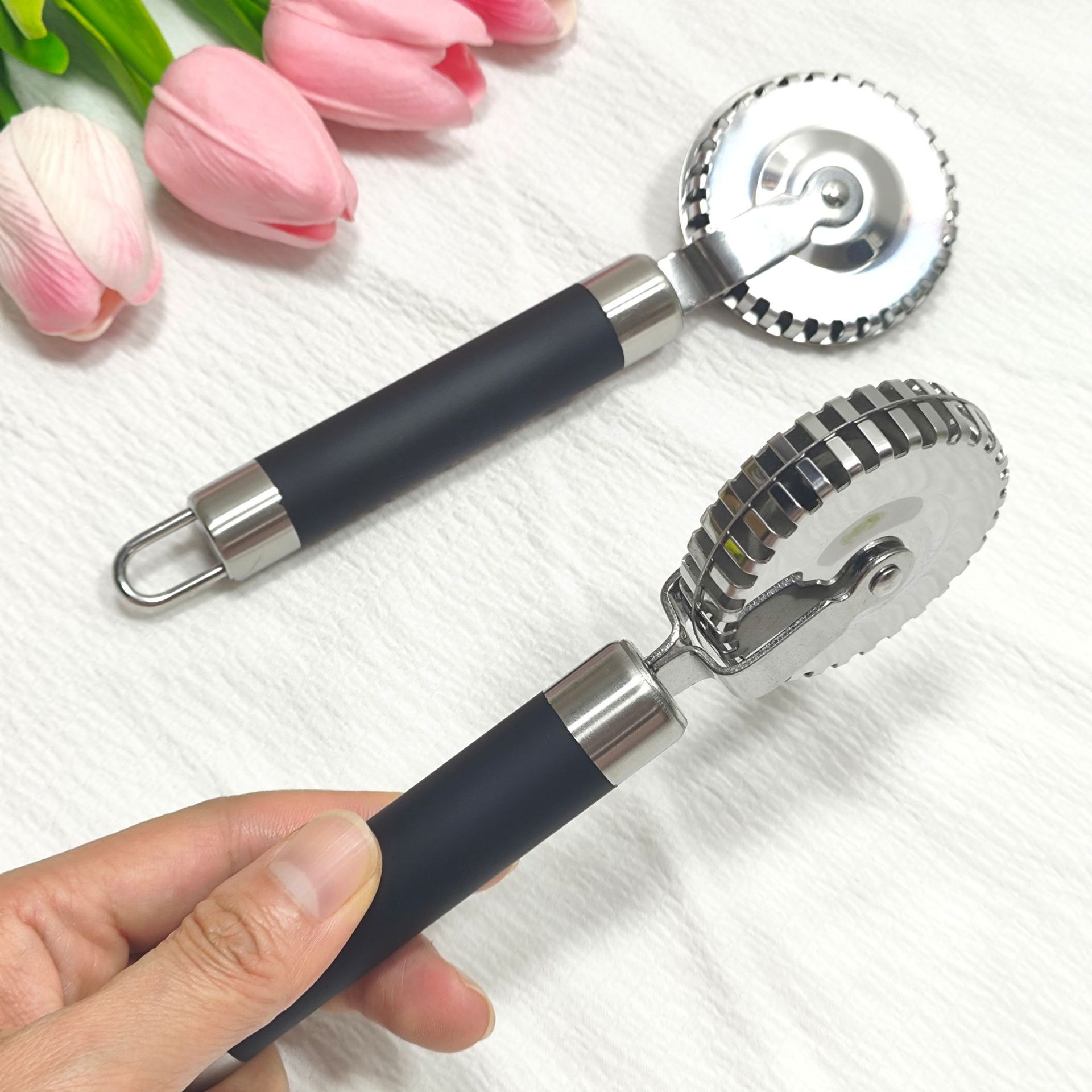 Cuchillo de relieve de acero inoxidable rodillo de encaje prensador de harina cuchillo de encaje cuchillo de corte de encaje de textura gadget de cocina