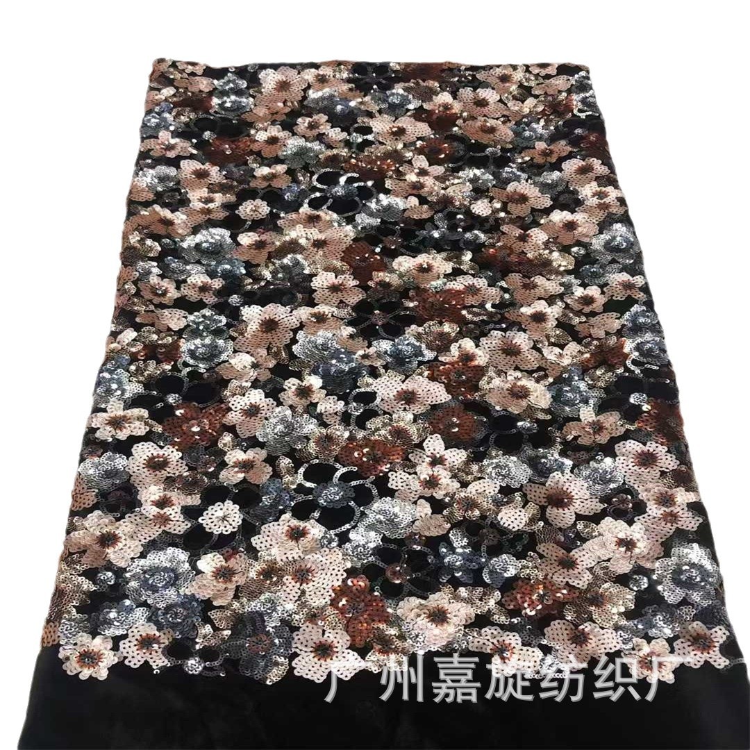 Otoño y invierno nueva tela de terciopelo de malla de tela de bordado de varios elementos de patrón de sequilla bordado vestido bolsas de tela de terciopelo