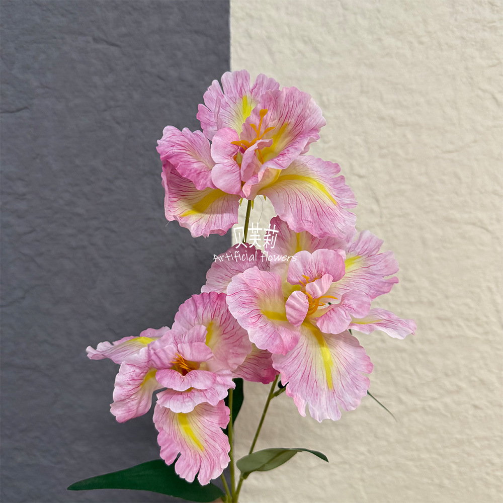 3개의 머리 아이리스-다크 핑크