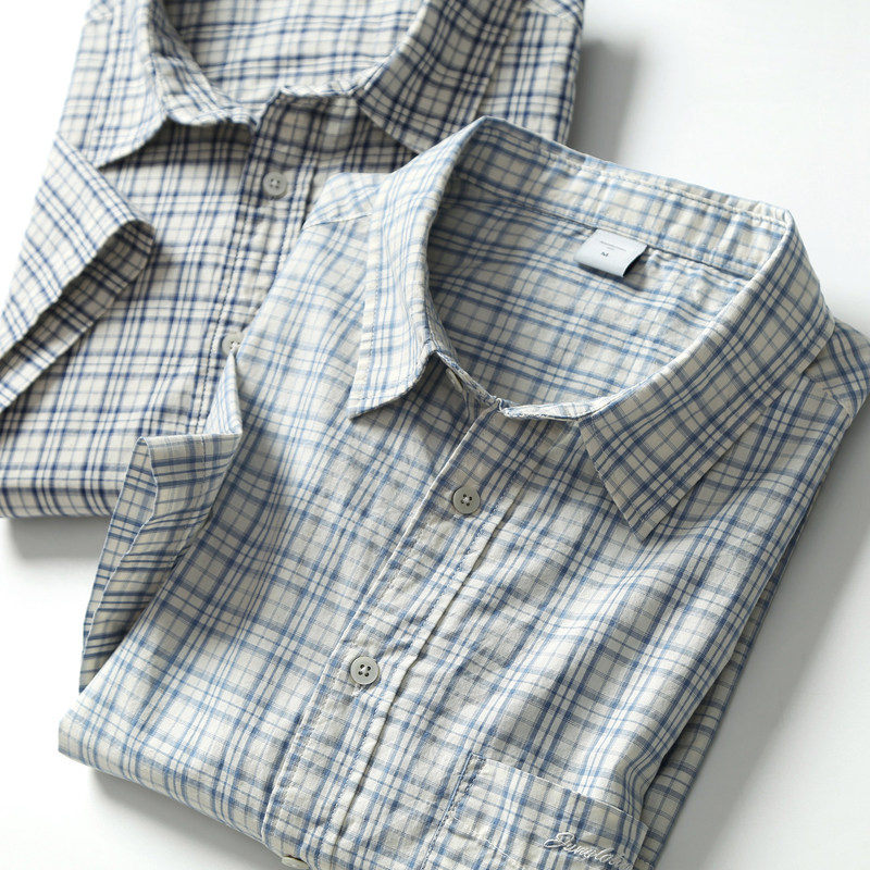100% cotton, high-quality export overstock, men's summer loose-fitting, extremely stylish plaid short-sleeve shirt
