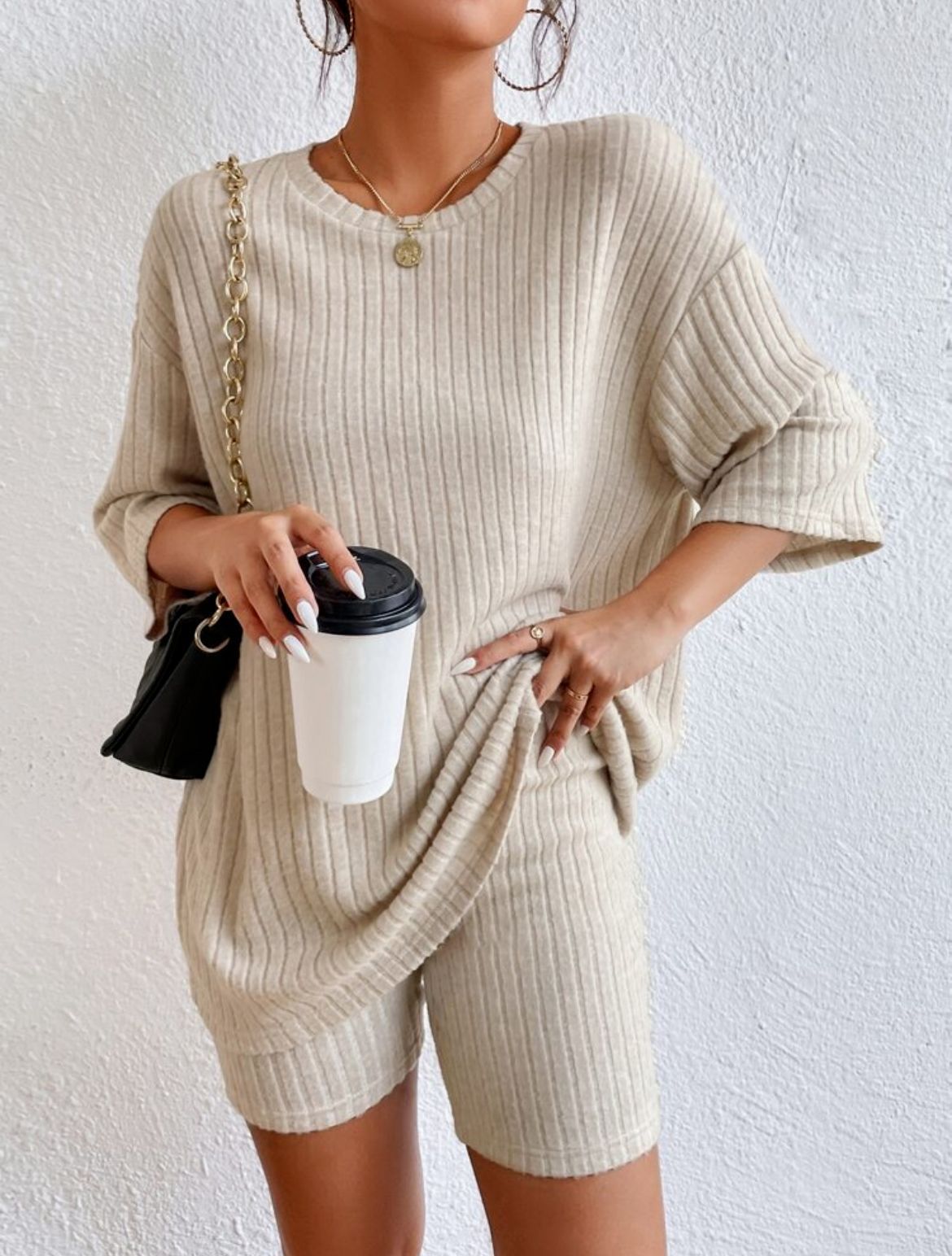 Women's Casual Solid Colour Shorts Set Round Neck Spring Outfit_voghion.com