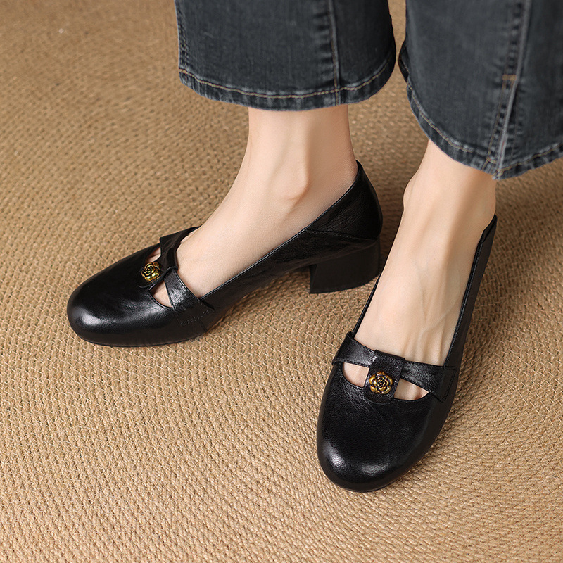 Giày da cừu mũi tròn gót vuông miệng nông gót 4,5 cm — Màu đen