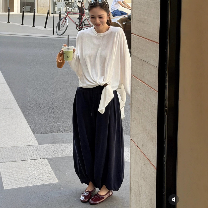 In-Stock High-Quality Nana Blogger Style Dark Blue Cocoon-Shaped High-Waisted Pleated Sweatpants Lantern Pants In-Stock High-Quality Nana Blogger Style Dark Blue Cocoon-Shaped High-Waisted Pleated Sweatpants Lantern Pants