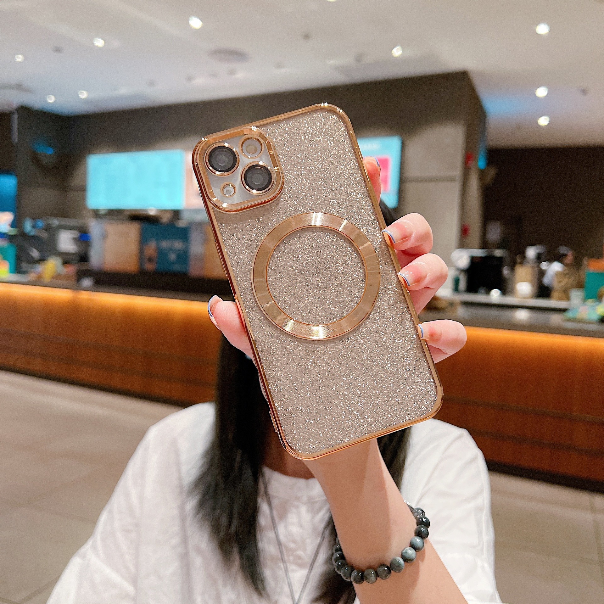 TechGlobe TechGlobe Custodia morbida glitterata con ricarica wireless magnetica per iPhone 17 Pro Max 16_voghion.com