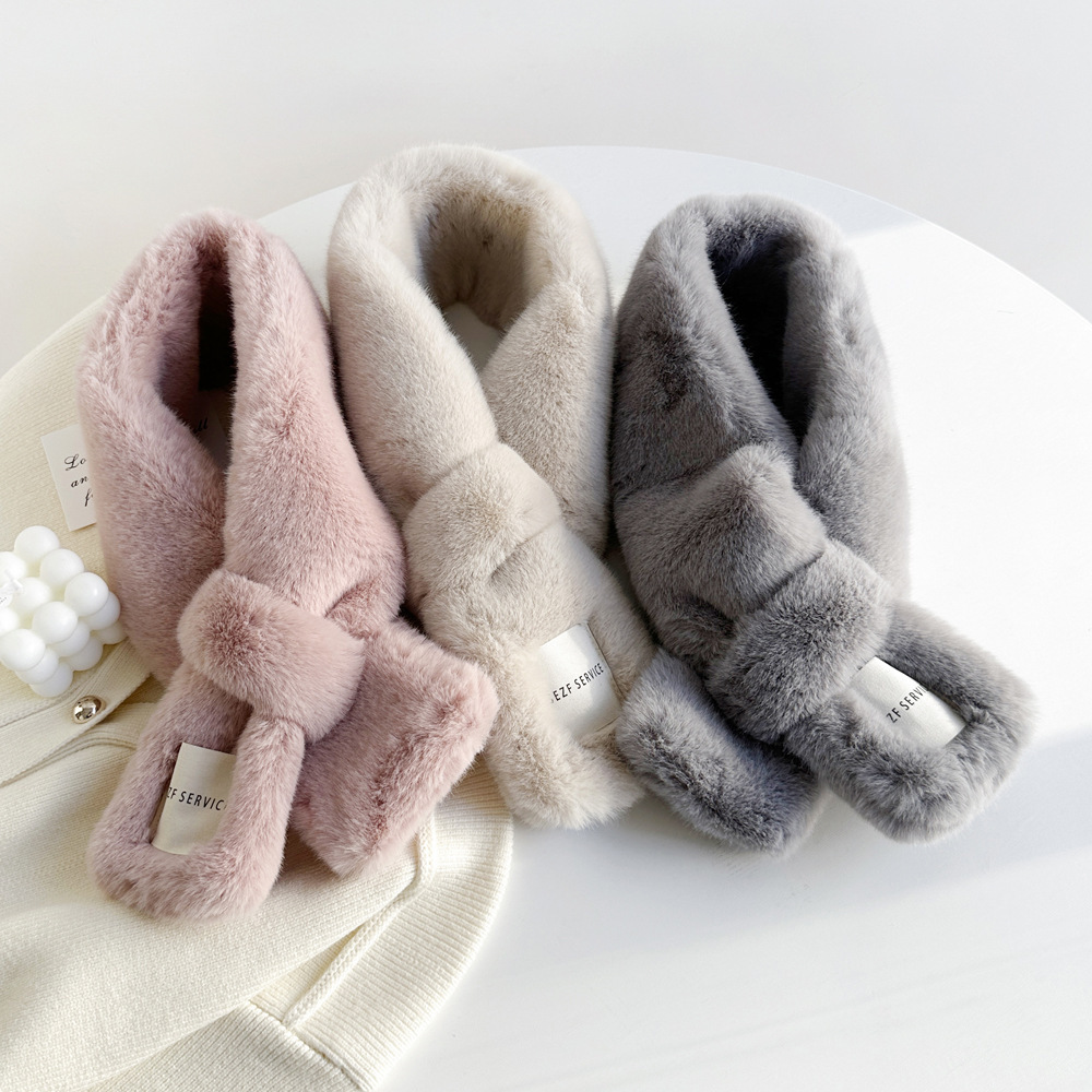 Sciarpa donna in peluche incrociata morbida e calda invernale_voghion.com
