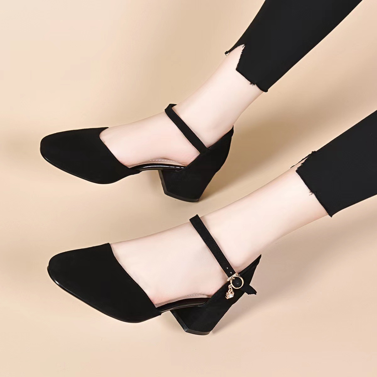 Sandal cao gót nữ quai ngang gót vuông da lộn — Màu đen Cashmere