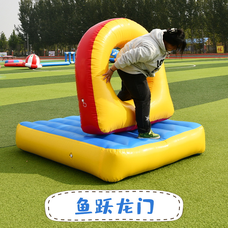 Set inflable de obstáculos deportivos para actividades familiares al aire libre