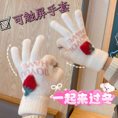 指を分けて手袋を編む冬の女性のかわいいイチゴとベルベットの保温防寒自転車に乗る学生の防風はタッチパネルがあります。