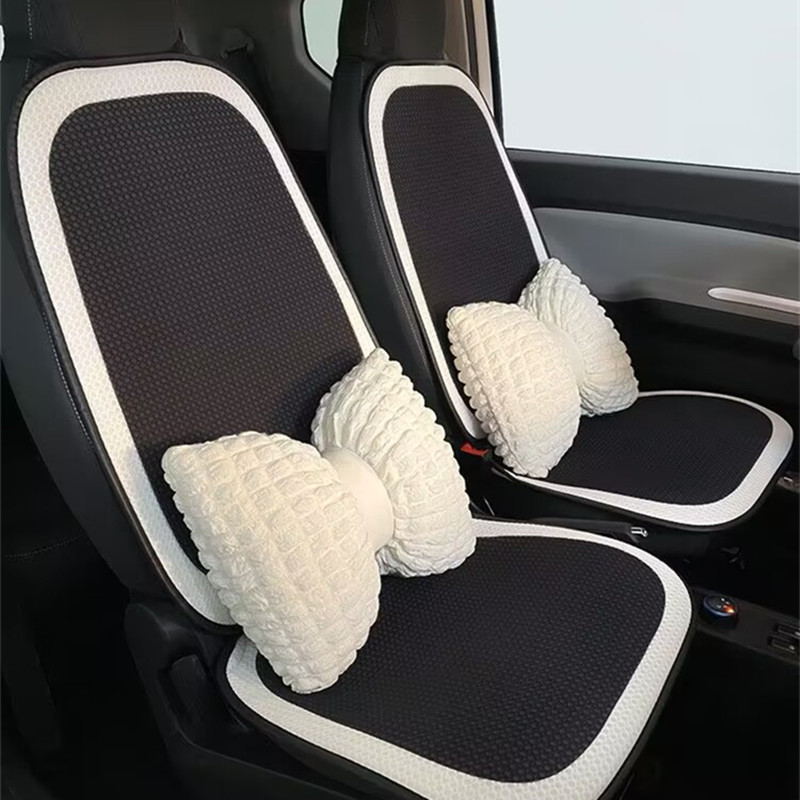 車のクッション五菱宏光の単独の車のクッションの後ろの3セットの小さい腰のクッションの四季通用です。|undefined