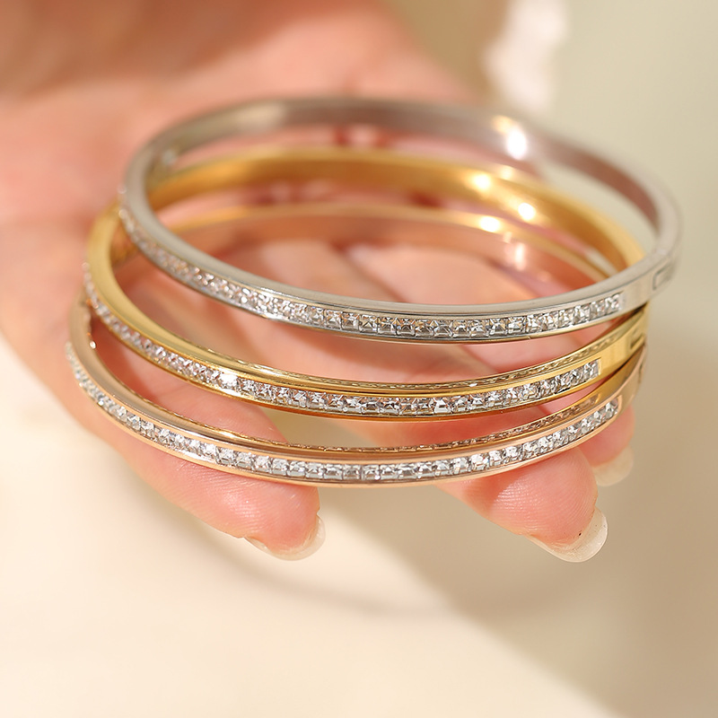 15g Weight 0.01µm Gold Plating Thickness Wholesale Simple Style Commute Circle Titanium Steel Plating Inlay Zircon Rings Bracelets