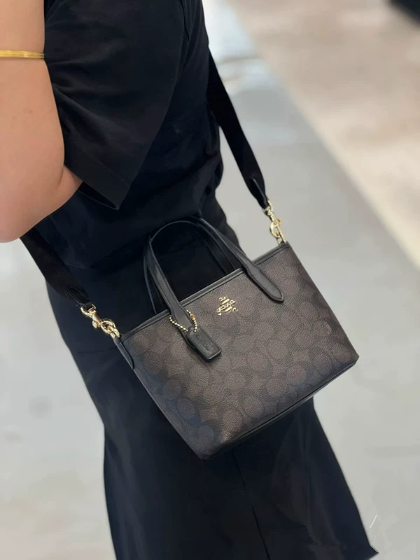 2024 Ole New Too Family MINI City Classic Lao Hua Tot Bags Plasma Shoulder Axillary Light Cross -женская сумка