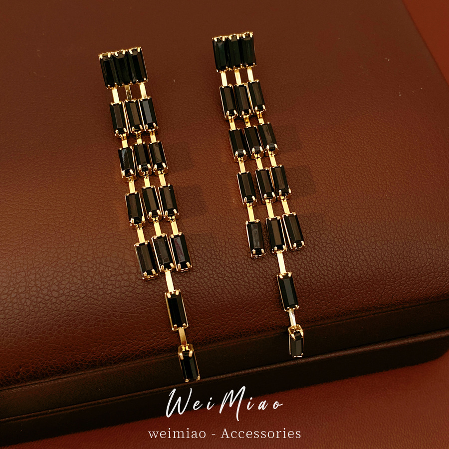 Resina rectangular de estilo europeo y americano empalmado collar de pendientes multicapa cadena de clavícula de moda lujo ligero conjunto de joyas de alta calidad