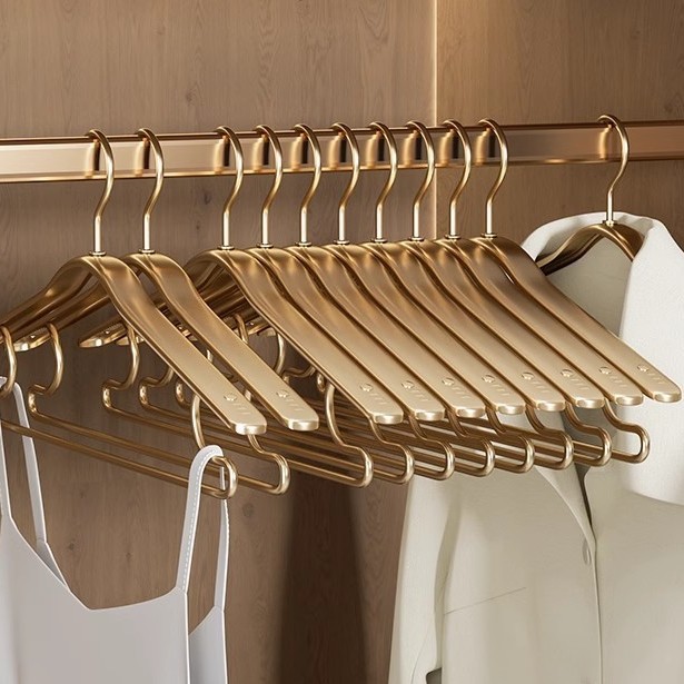 Household Clothes Hanging Rack Seamless Wide Shoulder Thick Aluminum Alloy Hanger Light Luxury High-end Oversized Sling Coat Hanging