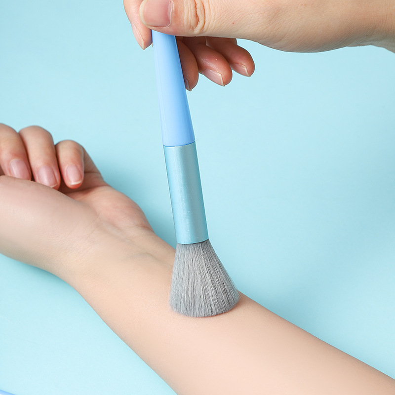 Principiante 13 pinceles de maquillaje traje conjunto completo super suave cepillo ojos estudiante barato almacenamiento portátil