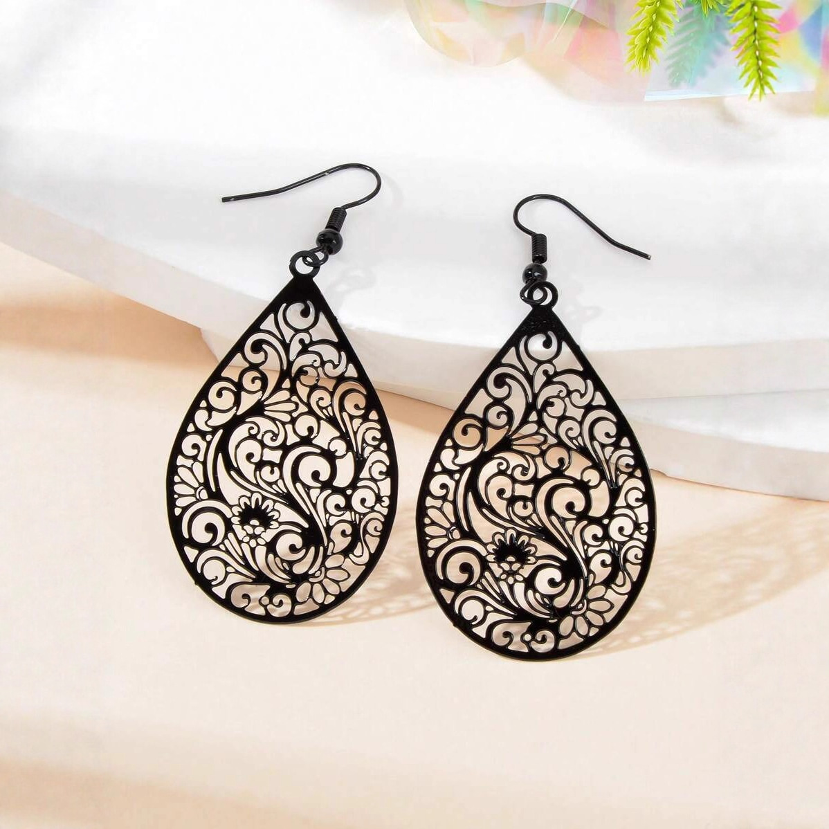 Cross-Border New Retro Water Drop Pendant European and American Geometric Hollow Earrings European and American Exaggerated Design Personalized Earrings for Women