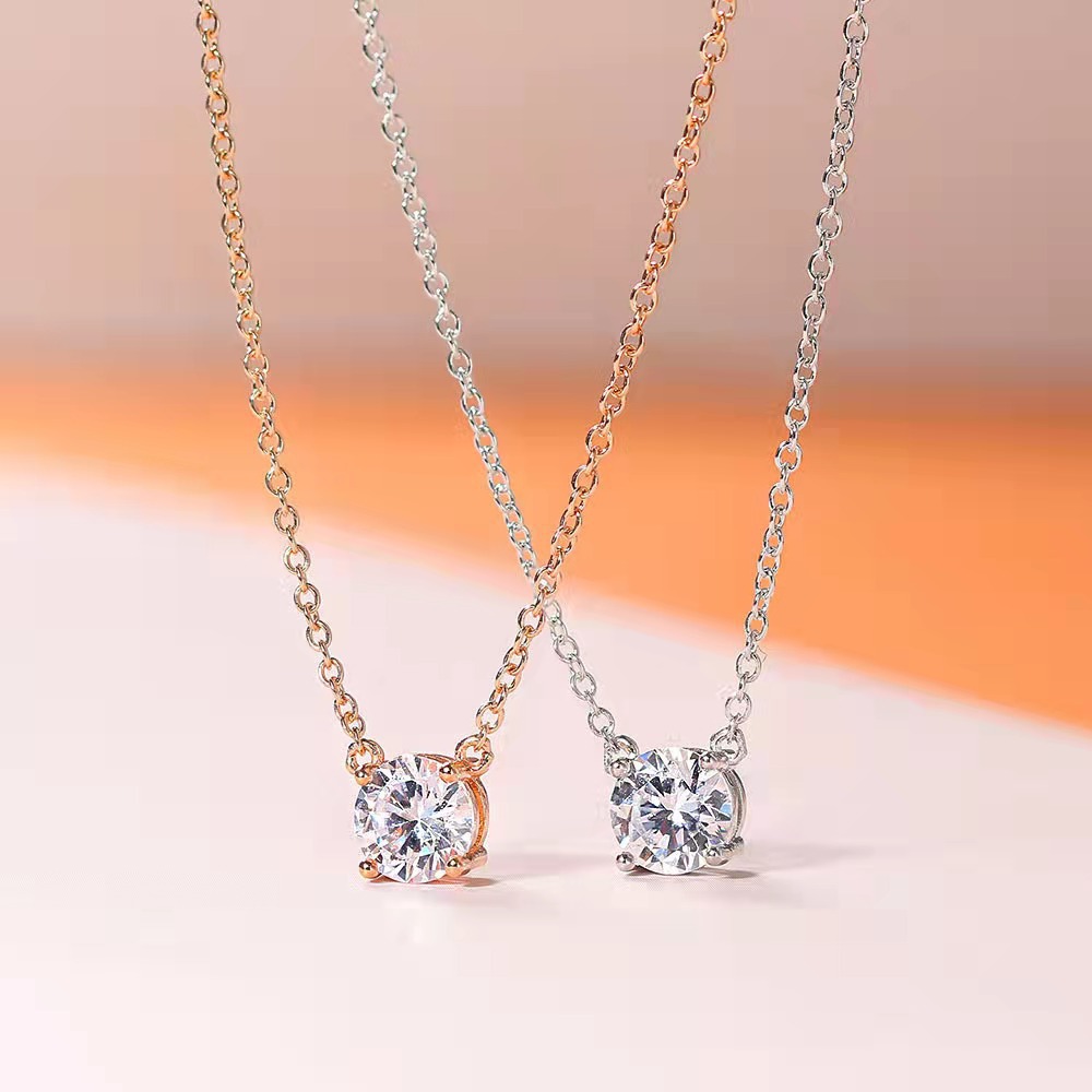 18k Gold Plated White Moissanite Classic Four Claw 2 Carat Simulated Diamond Women's Fresh Simple Clavicle Chain Pendant Necklace