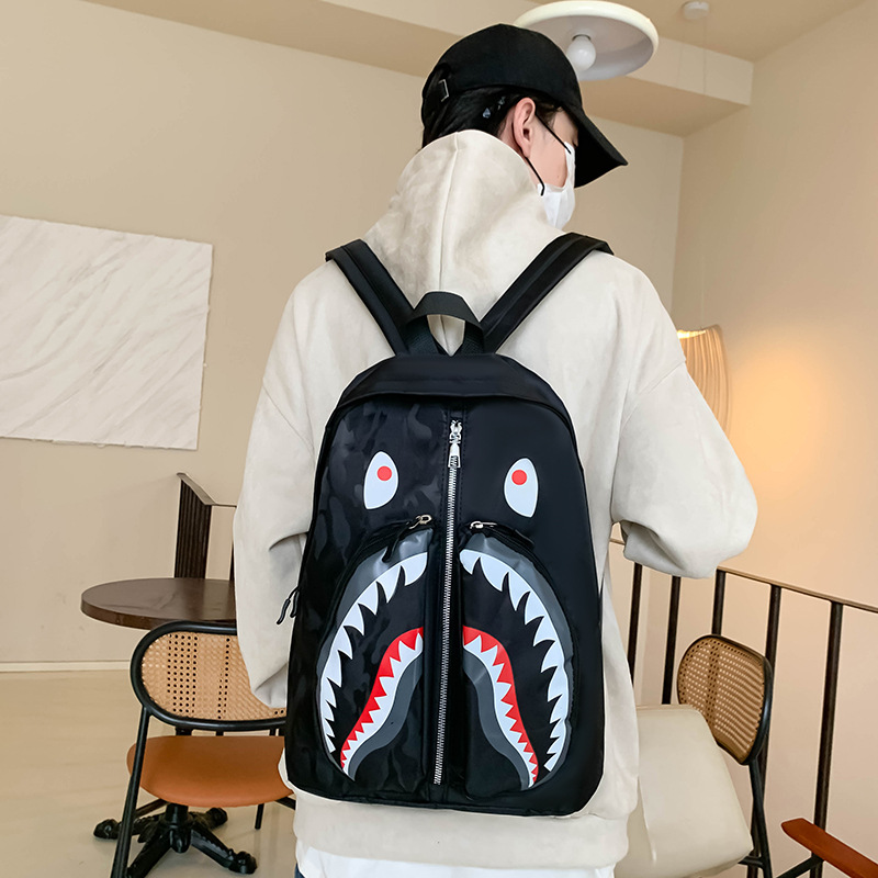 검은색