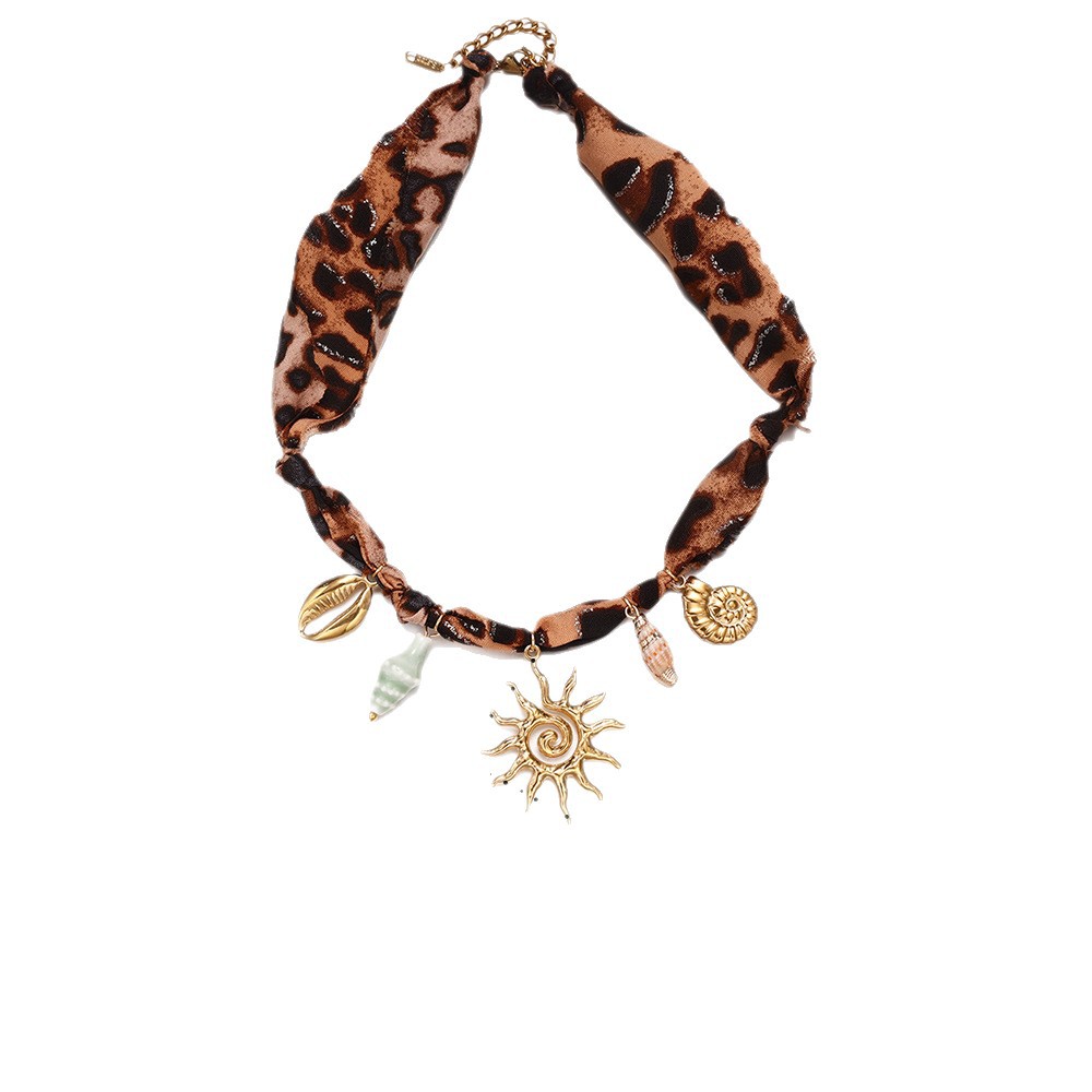 Taena collar de acero inoxidable europeo y americano 18k oro damas moda leopardo bufanda collar de acero titanio no se desvanece joyería ins