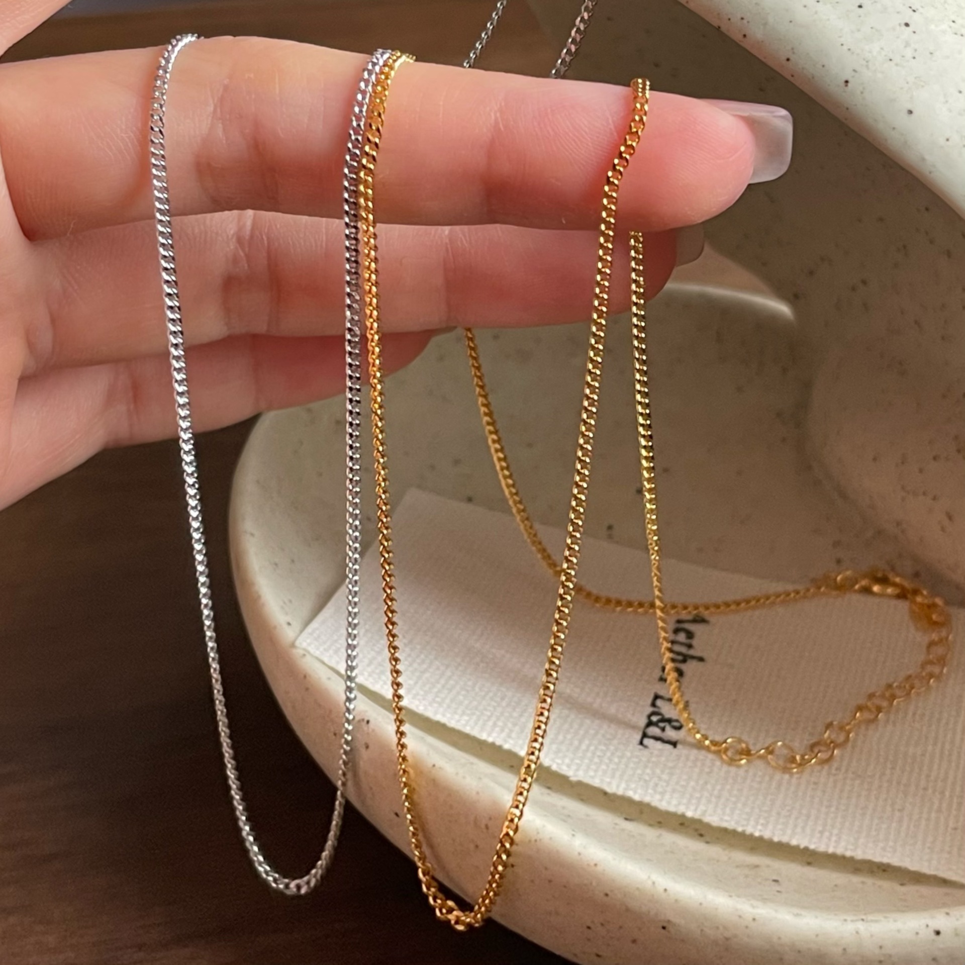 S925 Sterling Silver Cuban Side-Chain Necklace, Versatile, High-End, Light Luxury, Niche Design, Fashionable and Minimalist